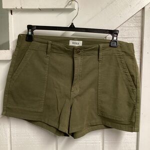 Pistola Mara Cargo Shorts Utility-Inspired Design